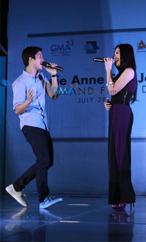 Julie Anne San Jose Grand Fan's Day