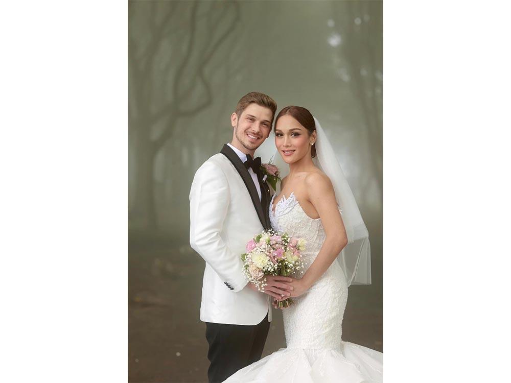 Mr. & Mrs L Wrightson