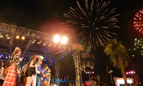 Kapuso artists greet the New Year