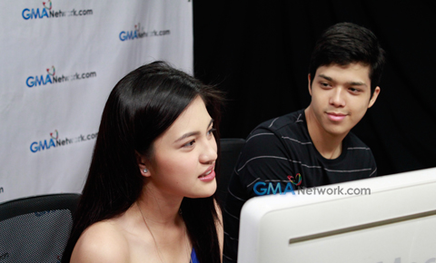 Kilig moments with Julie Anne and Elmo!