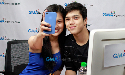 Kilig moments with Julie Anne and Elmo!