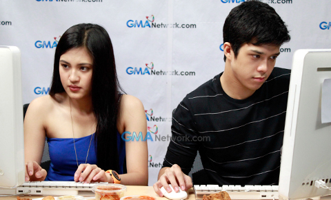 Kilig moments with Julie Anne and Elmo!