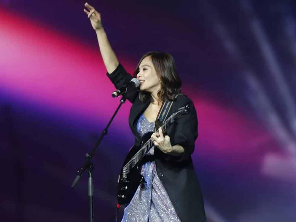 Filipino communities