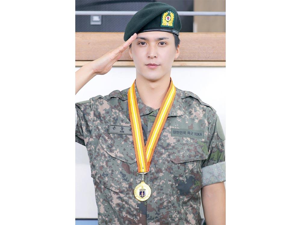 HIGHLIGHT's Dongwoon