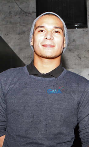 Kris Bernal celebrates her birthday at Seventh High