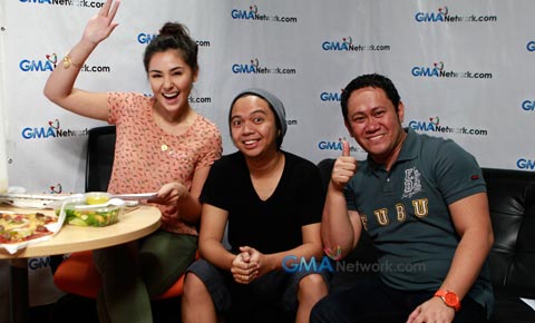 Live chat with Bubble Gang's Gwen Zamora, Betong and Roadfill