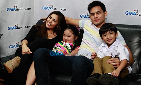 Live Chat with the cast of  'Binoy Henyo', August 30, 2013