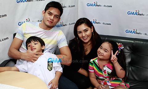 Live Chat with the cast of  'Binoy Henyo', August 30, 2013