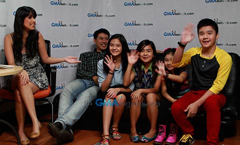 Live Chat with the cast of 'Mga Basang Sisiw', October 22, 2013