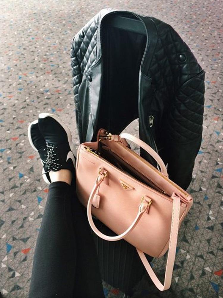 Prada Galleria medium textured-leather tote