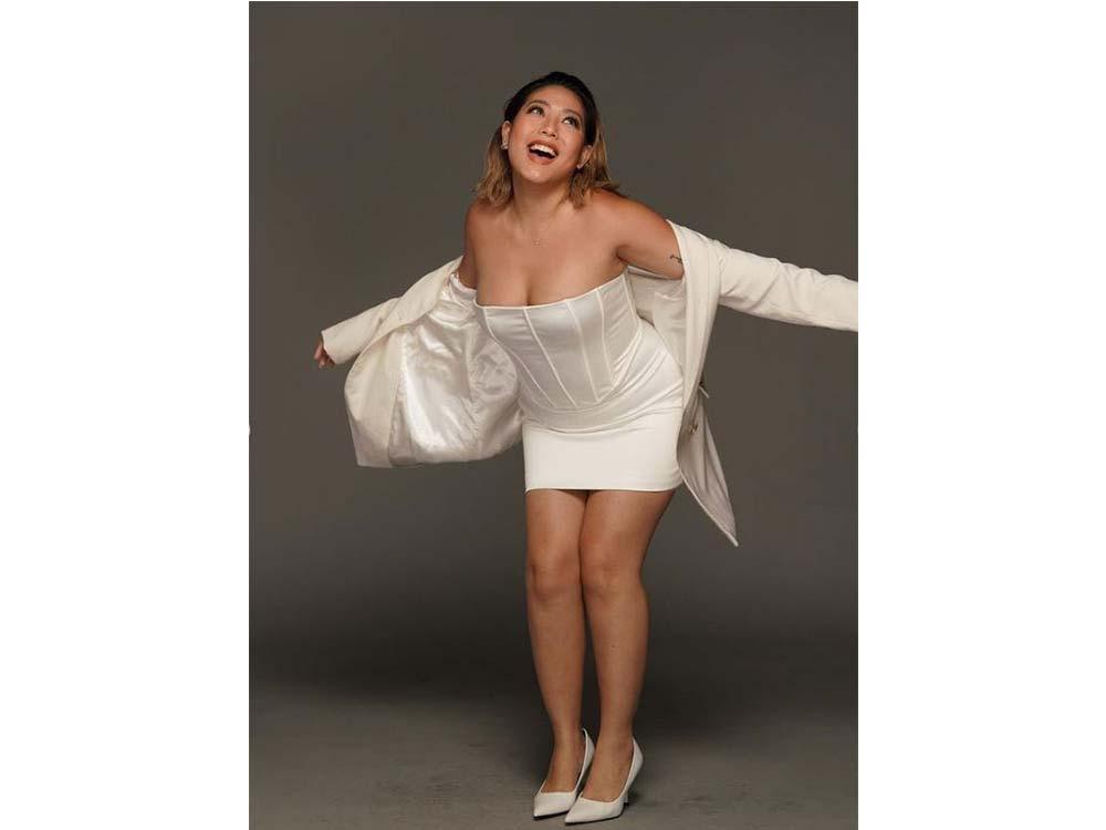 One glowing mom-to-be