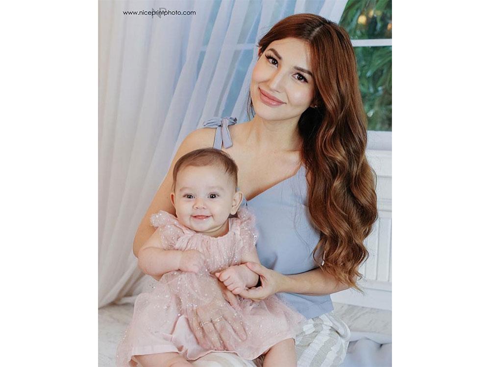 Like mother, like daughter