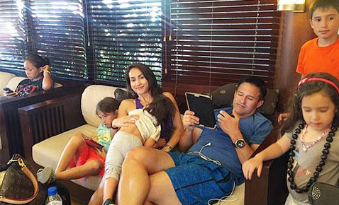 Ina Raymundo's family