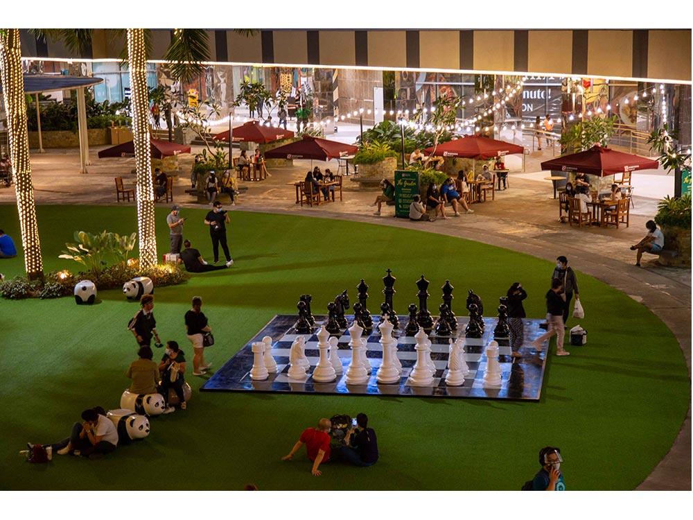 Dine al fresco and win goodies