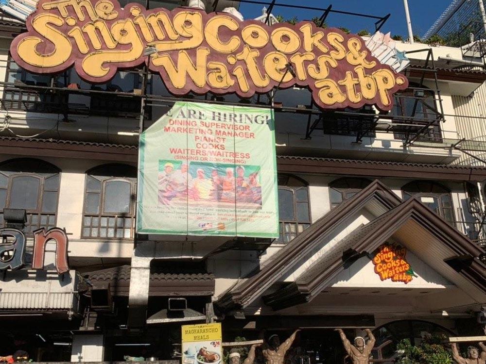 Singing Cooks, Waiters, Atbp.