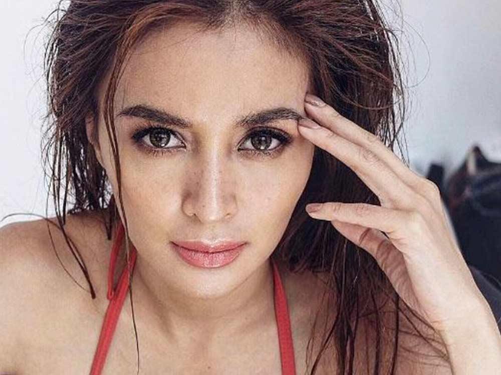 Kris Bernal