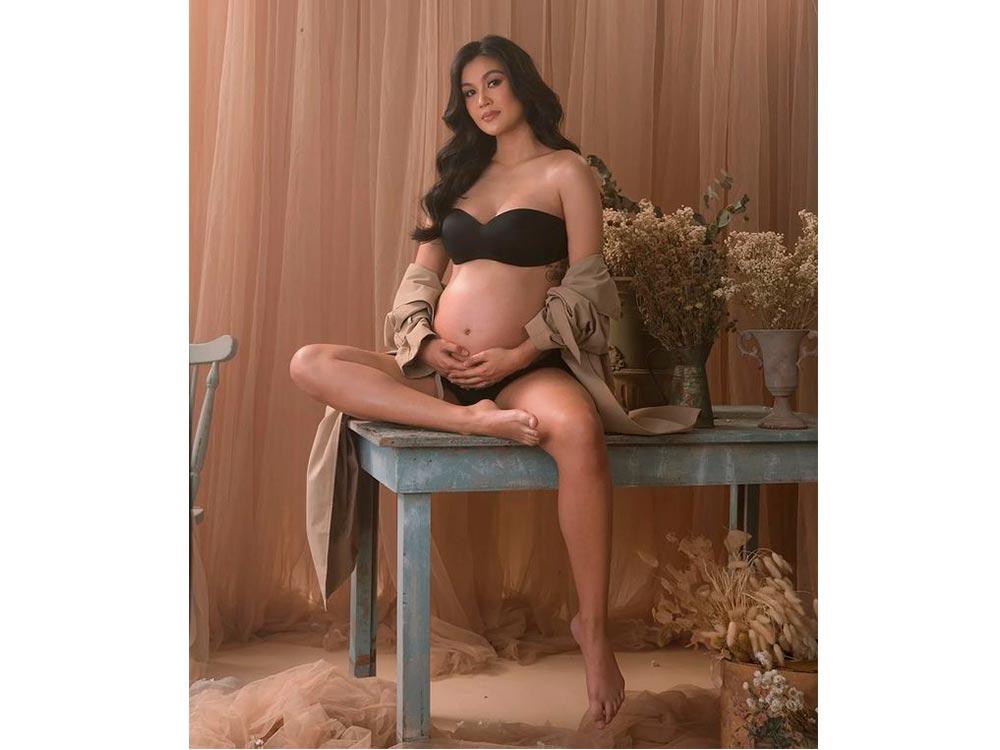 Maternity Photoshoot