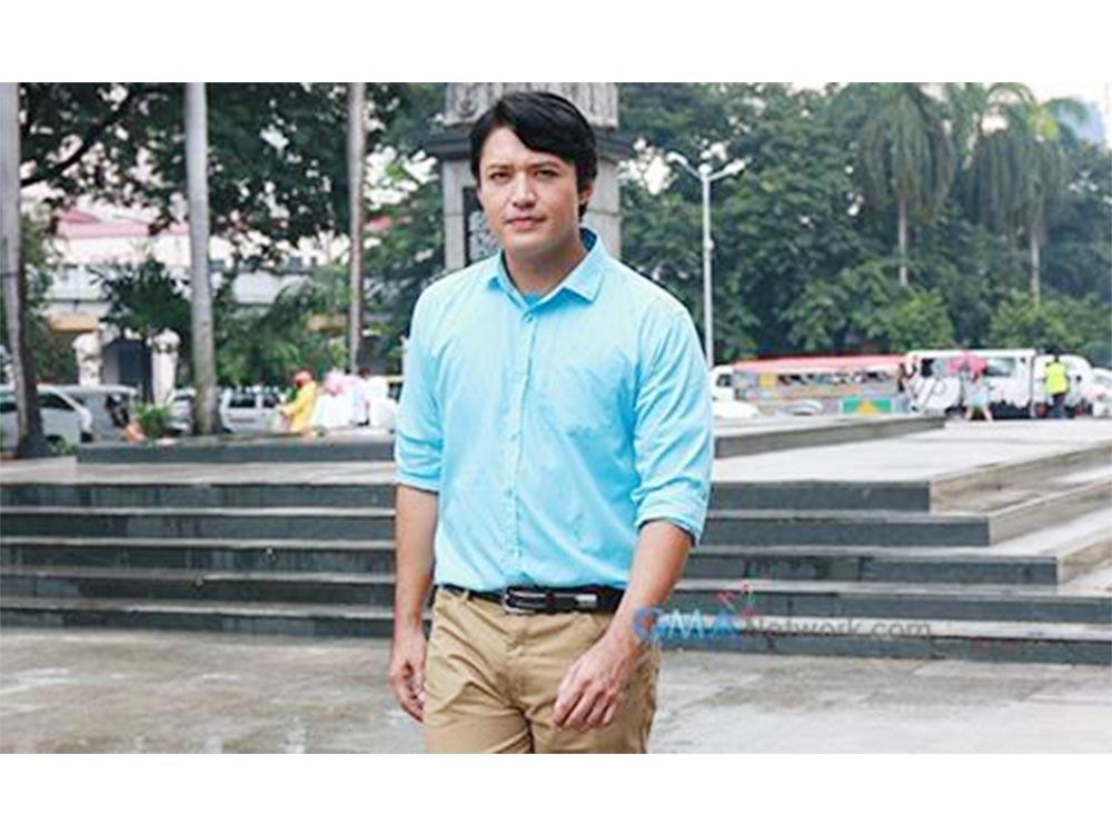 Mark Anthony Fernandez