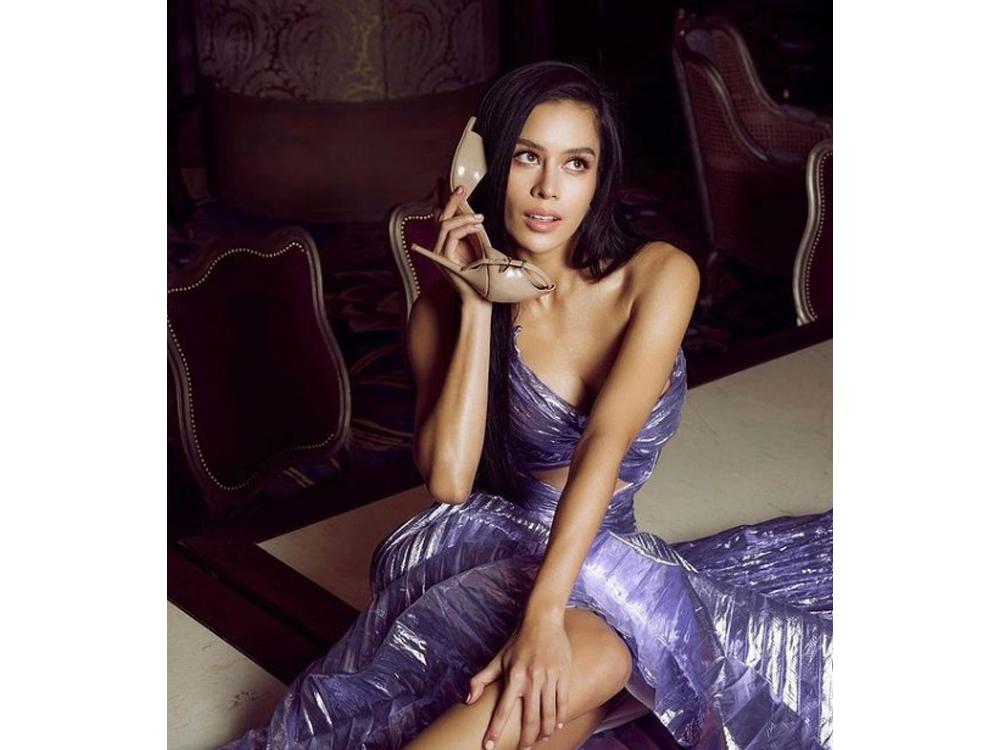 Laugh trip in lavender