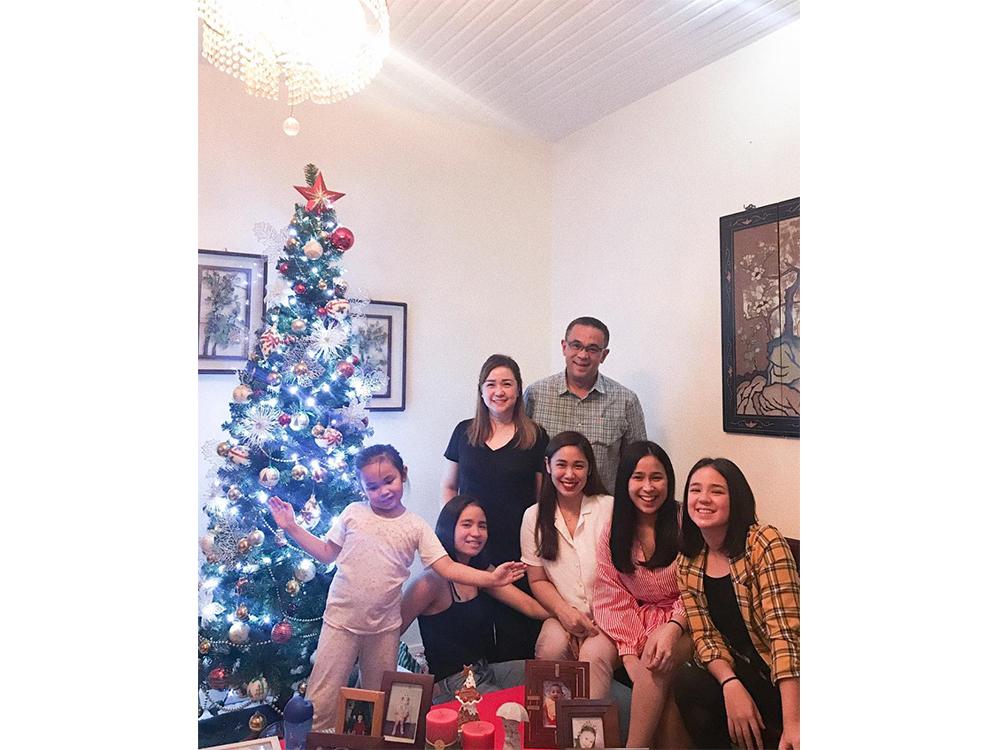 LOOK Celebrity family photos ngayong Pasko GMA Entertainment