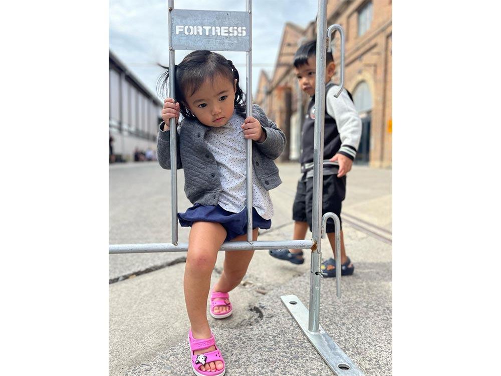 A model and escaping prisoner