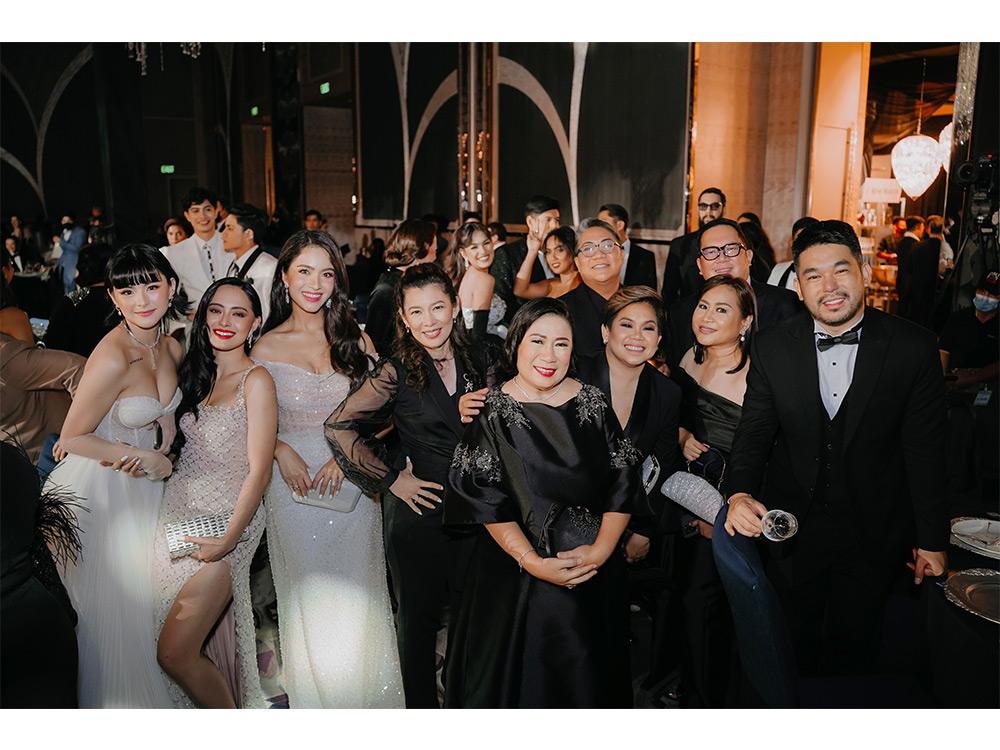 Sparkada with GMA Officers