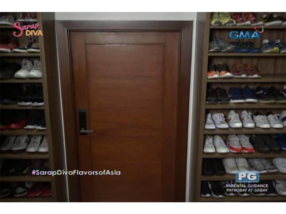 Walk-in closet