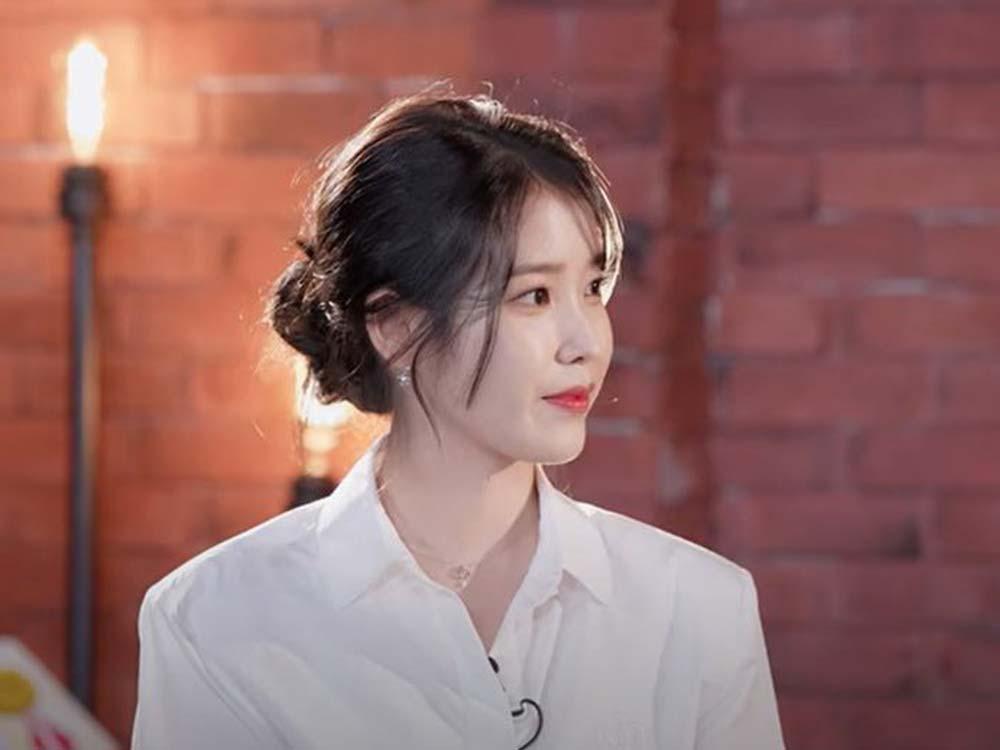 IU