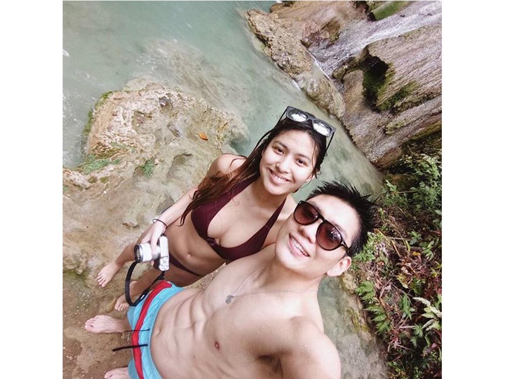 LOOK Jeron Teng proposes to longtime girlfriend Jeanine Beatrice