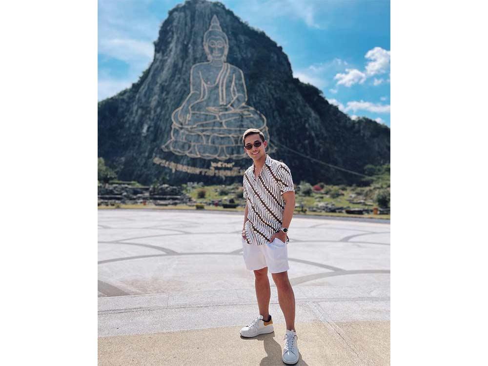 Golden Buddha Mountain