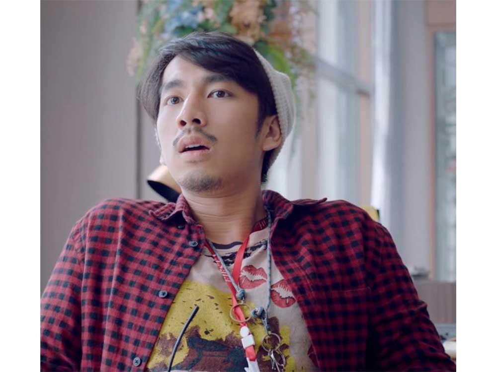 Nat Kitcharit as Joshua