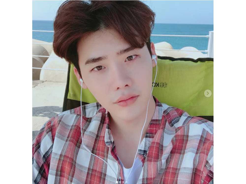 Lee Jong Suk