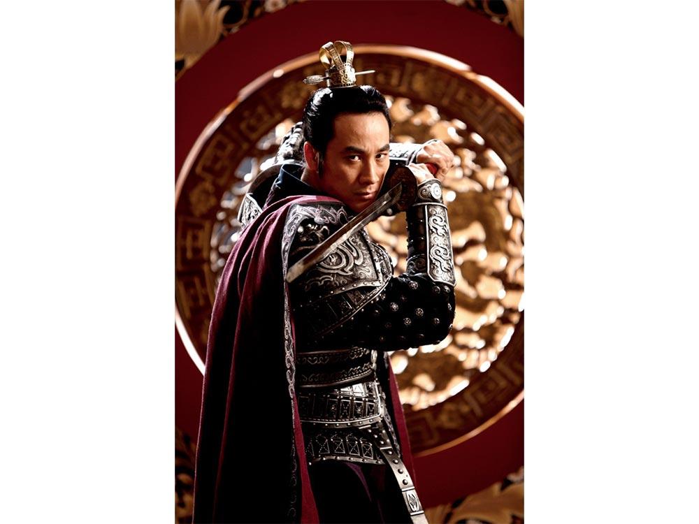Uhm Tae-woong as Kim Yushin