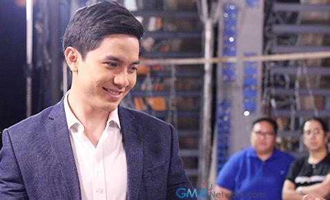 LOOK: Napaaga ang Pasko with AlDub! | GMA Entertainment