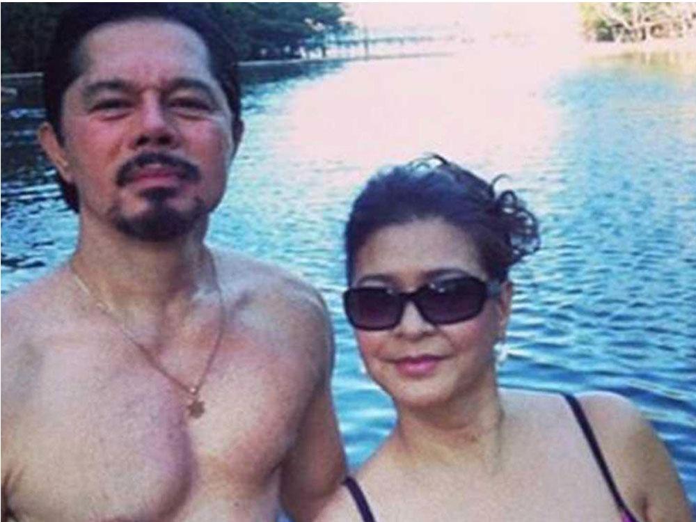 Christopher De Leon and Sandy Andolong