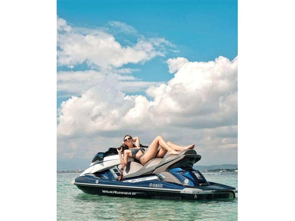 Jet ski