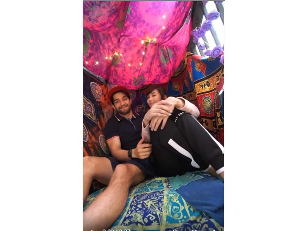 Alodia Gosiengfiao and Wil Dasovich