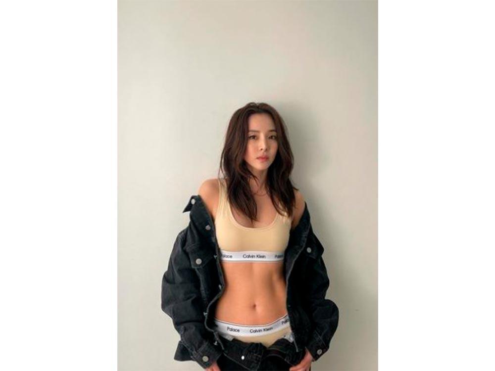 Sandara Park Posts Bikini Photo On Her Special Day Gma Entertainment