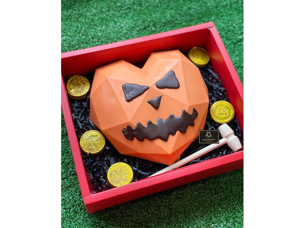 Jack-O-Lantern Breakable Chocolate Heart