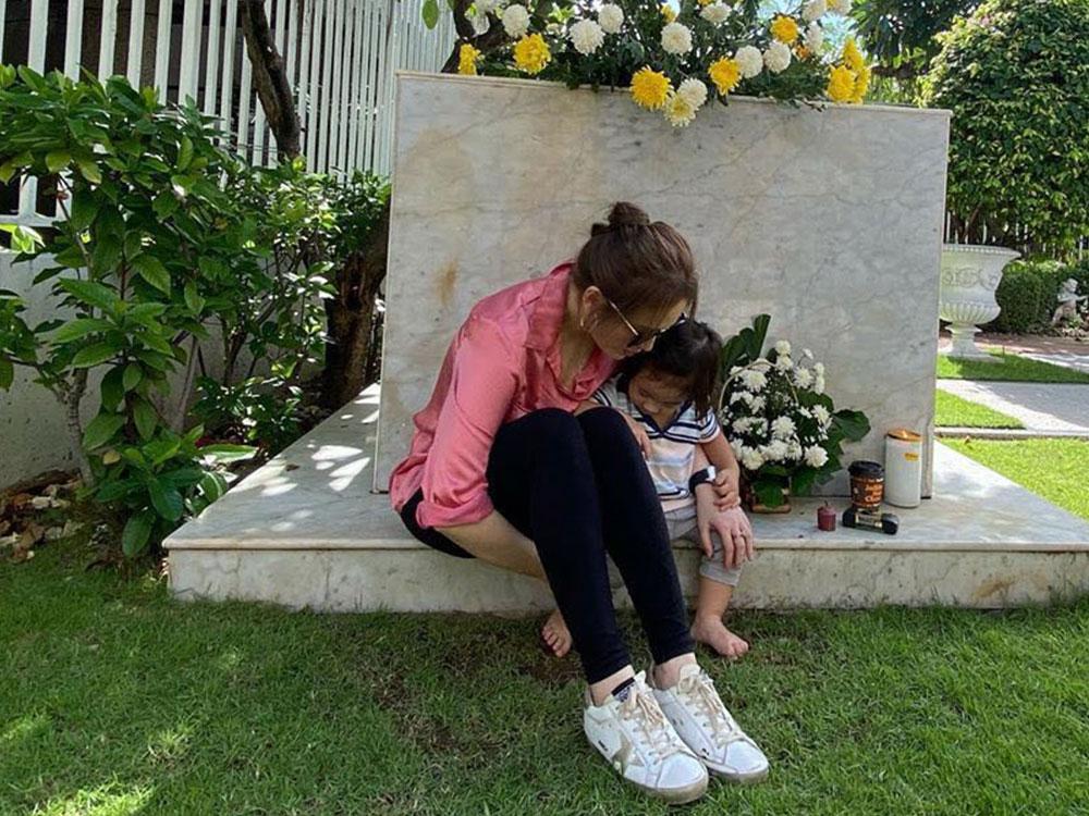 The adorable photos of John Lloyd Cruz and Ellen Adarna's son Elias