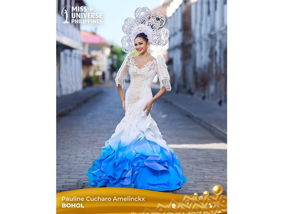 Blue and white and beautiful all over