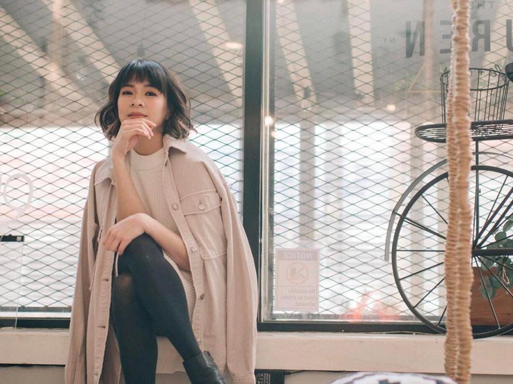 Full bangs with curly hair