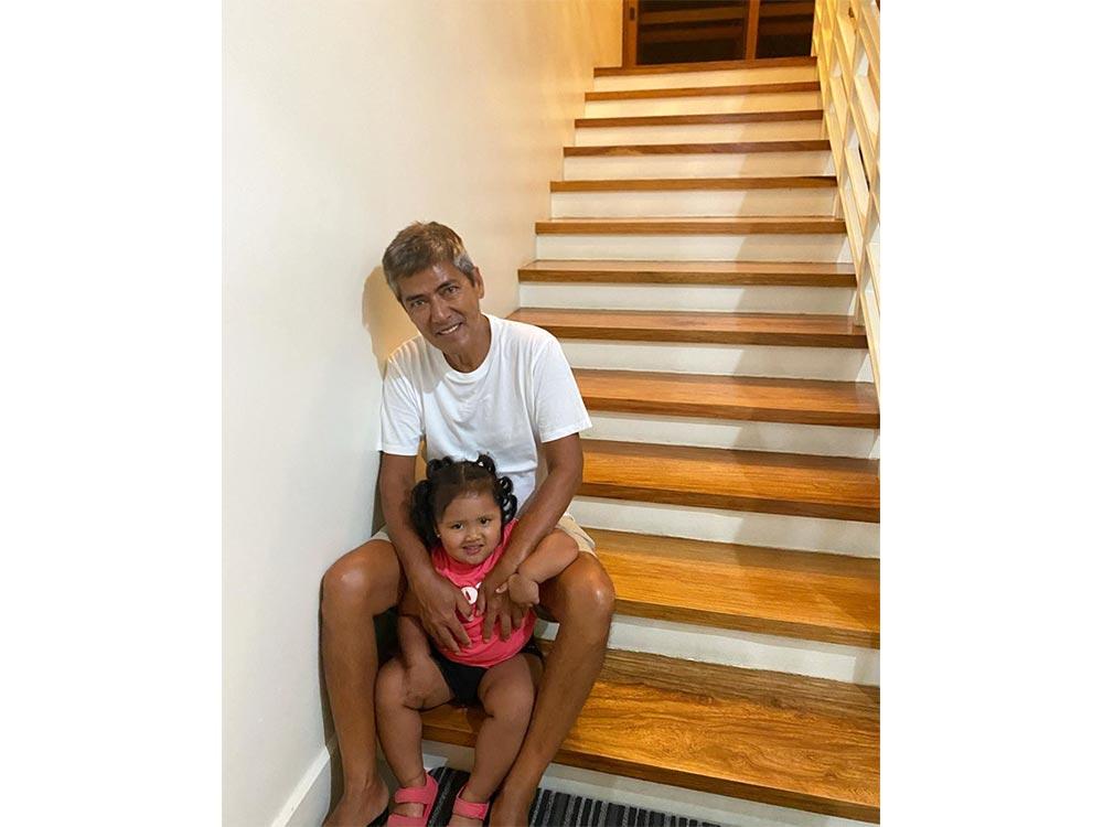 Vic Sotto and baby Tali  