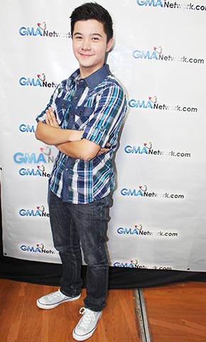 Makisaya sa Live Chat nina Miguel, Bianca, and Renz 