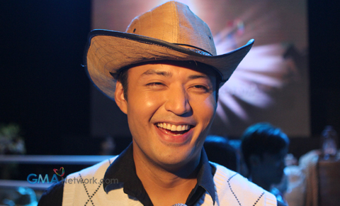 Mark Anthony Fernandez Makes His Mark