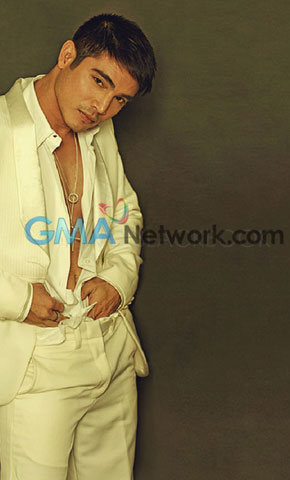 Marvin shows his sexy side