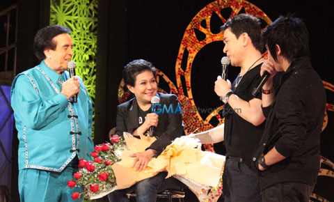 Walang Tulugan with The Master Showman