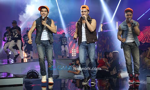 Max vs Andrea in 'Sunday All Stars'