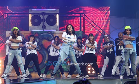 Max vs Andrea in 'Sunday All Stars'