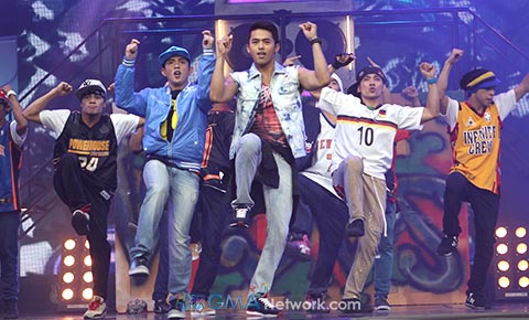 Max vs Andrea in 'Sunday All Stars'